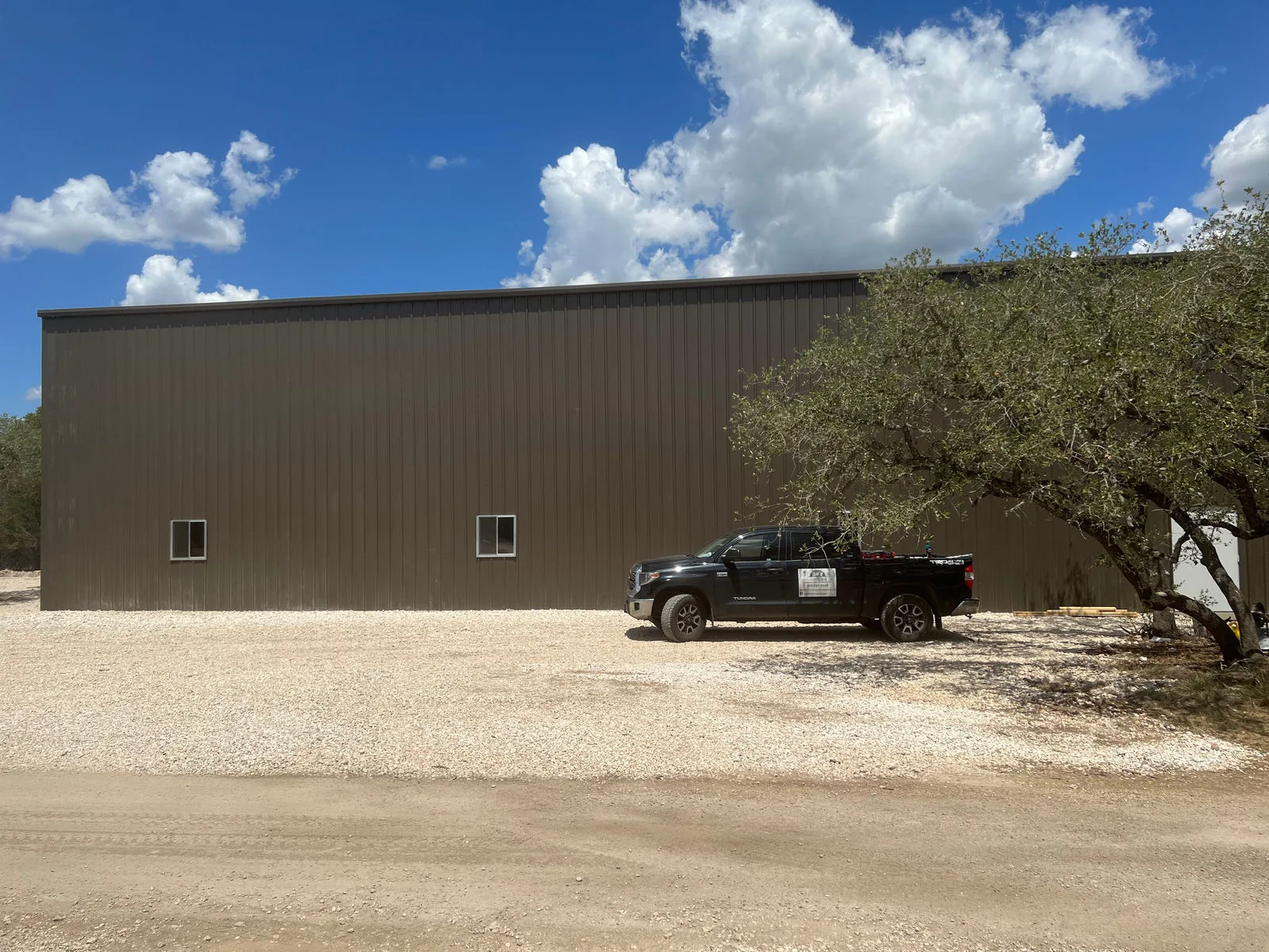 Completed metal building by RN Construction